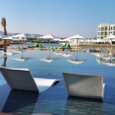 Cloud 7 Residences Ayla Aqaba Eksteriør billede The resort's lagoon