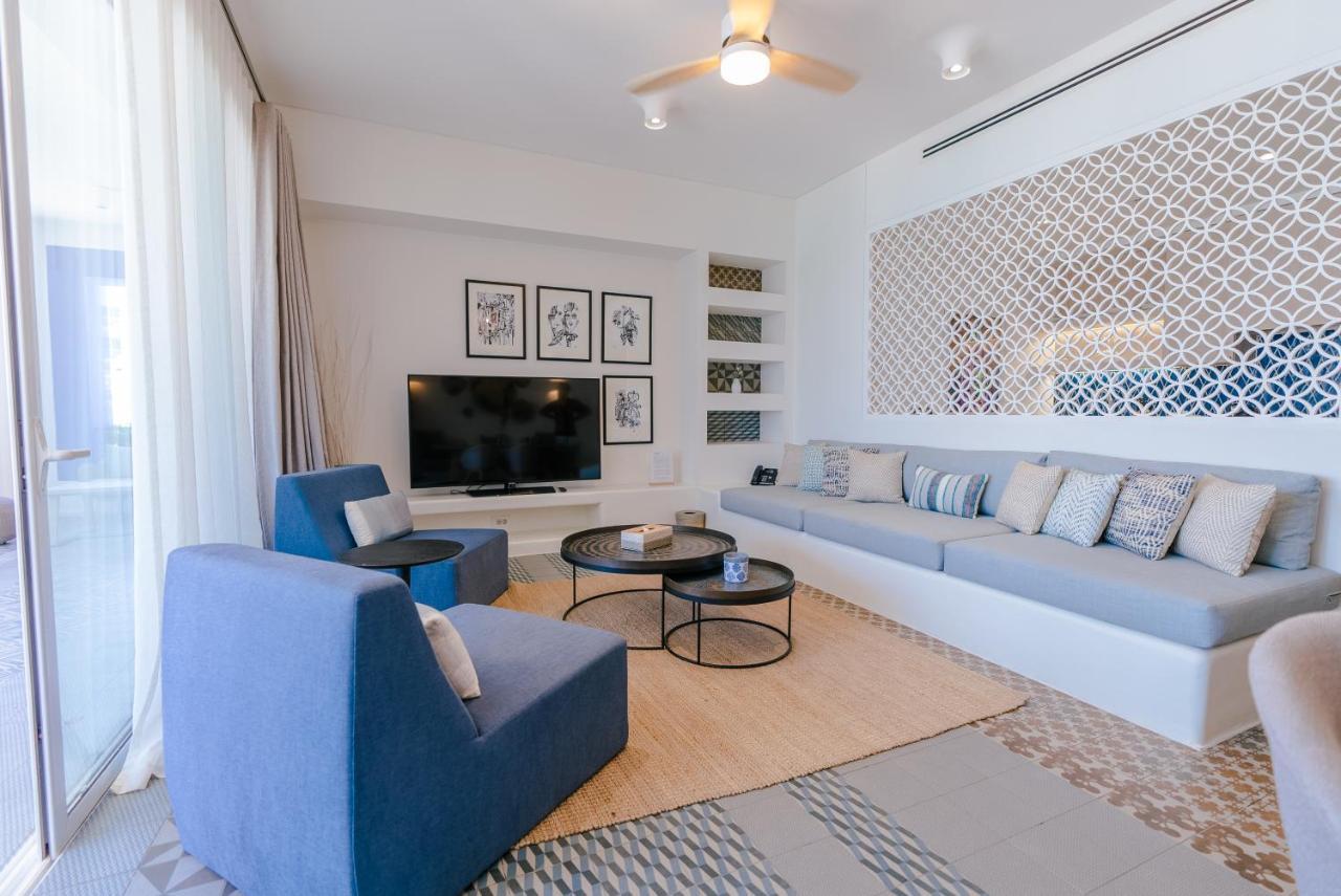 Cloud 7 Residences Ayla Aqaba Eksteriør billede Living room