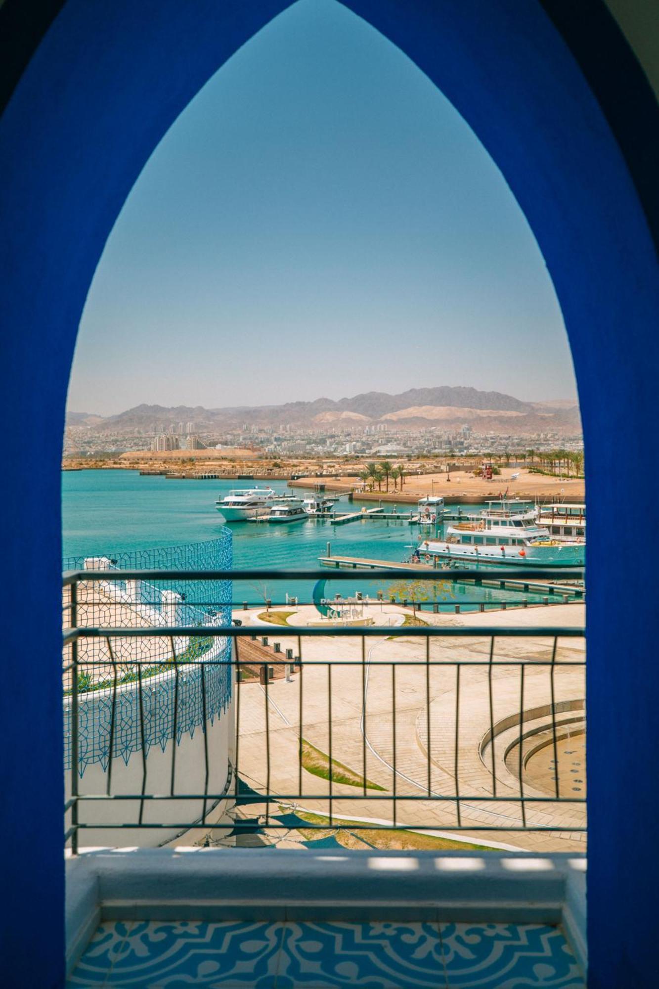Cloud 7 Residences Ayla Aqaba Eksteriør billede Marina